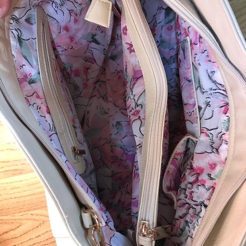 Oversized Handbag - Picture 10 of 16